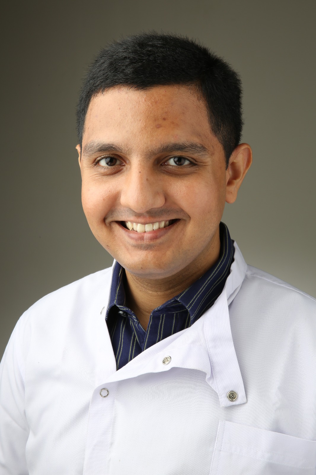 Dr. Aashutosh Karnik — MDS Periodontics (Advisory Role). at Dental Trends